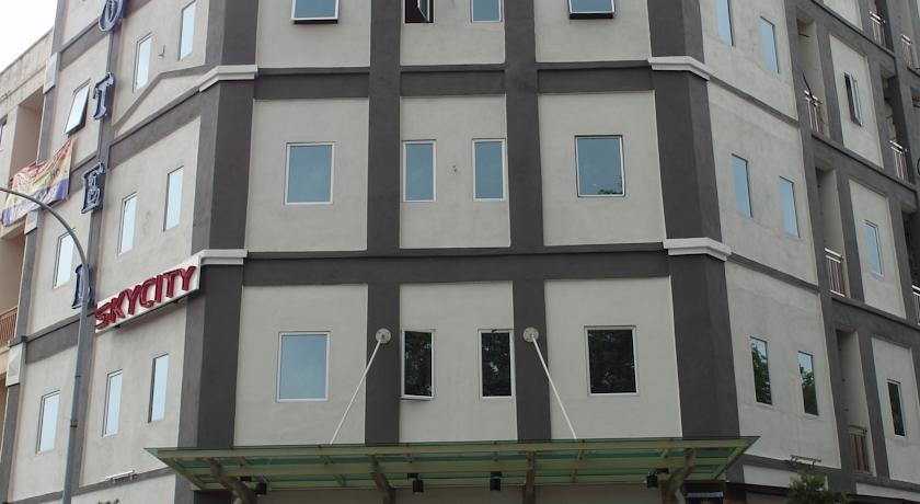 Отель Sky City Hotel Sepang