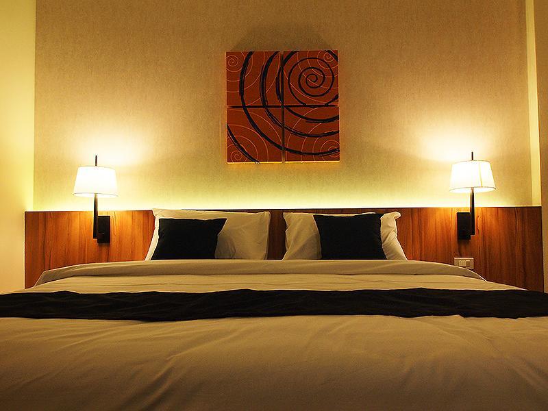 Apo Hotel