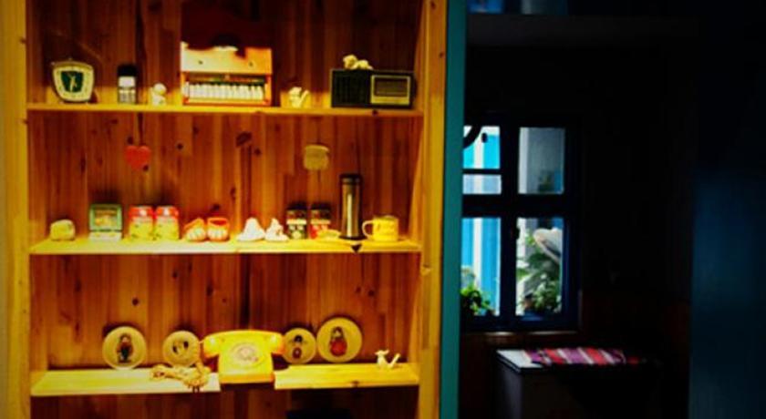 Хостел Huashan Baolianshe Youth Hostel
