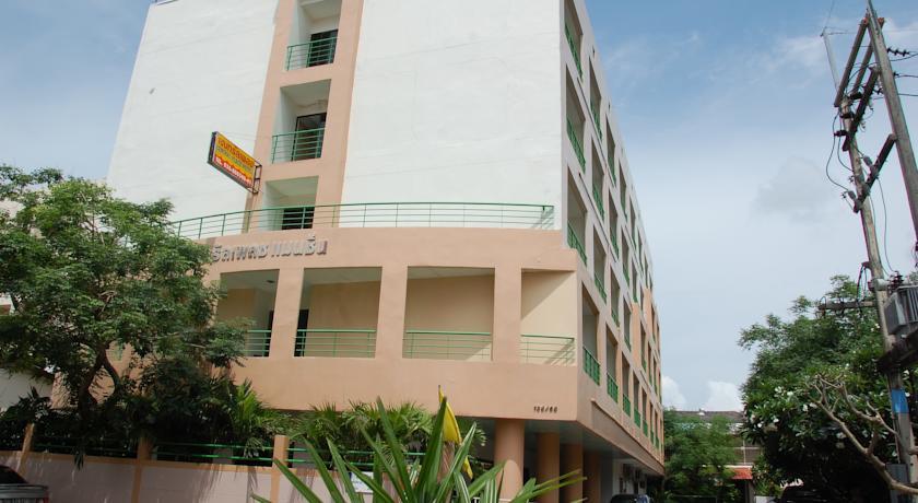 Отель Central Place Hotel