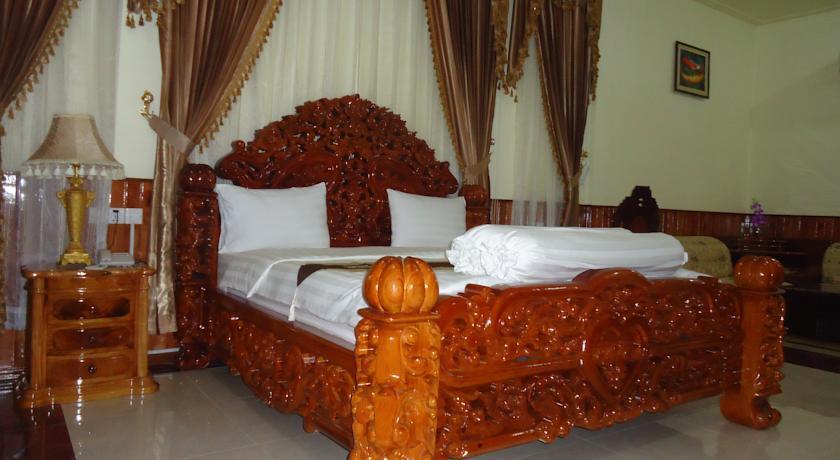 Отель Monorom 2 VIP Hotel