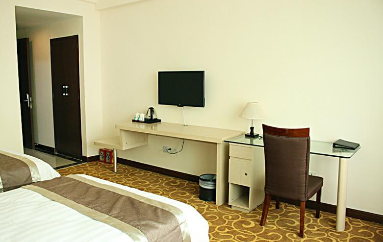 Oasis Hotel
