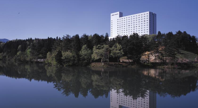 Отель Tonami Royal Hotel