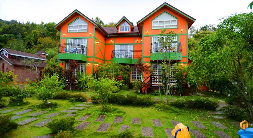 Отель Nantou Chingjing Star Homestay B&B