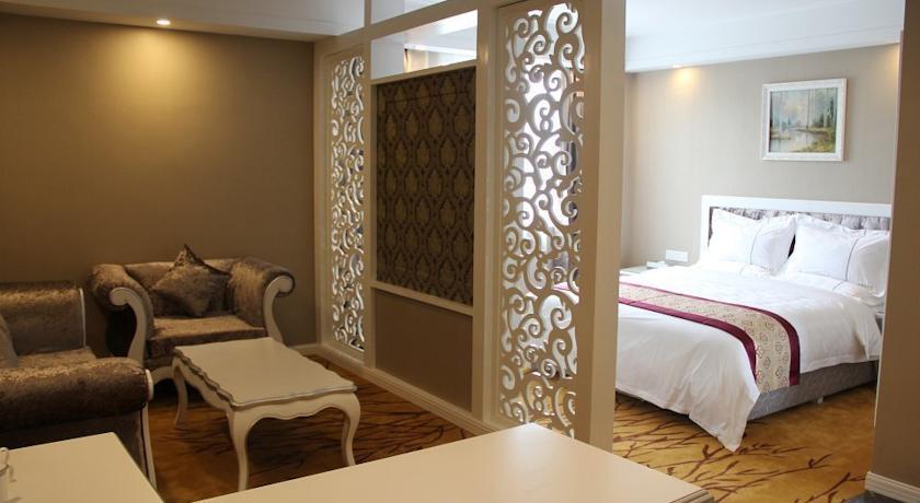 Отель Panda Le Grand Hotel