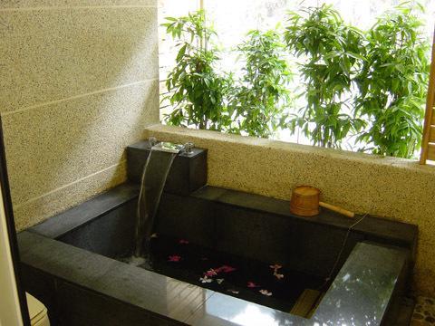 Отель Uni-Resort Ku-Kuan