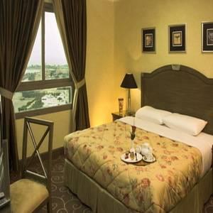 Отель Plaza Athenee 