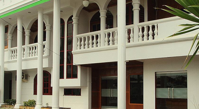 Гостевой дом D Monty Boutique Hotel