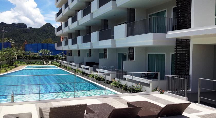 Апартаменты The Sea at Dolphin Bay