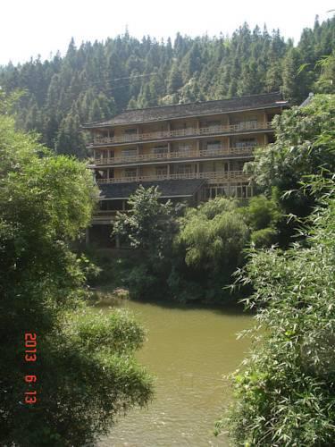 Отель Dong Village Hotel