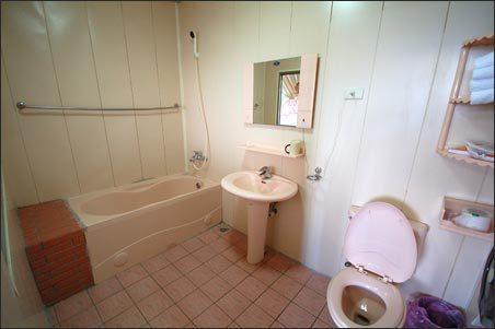 Отель Bunbury Fruit Ranch B&B