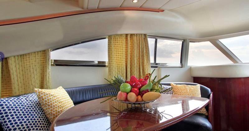 Отель Luxury Yacht IR1311