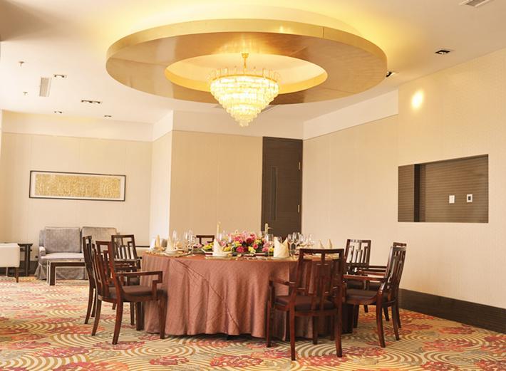 Отель Inzone Garland Hotel Jinan Jingshi Road