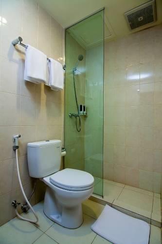 Отель Cordela Hotel Medan