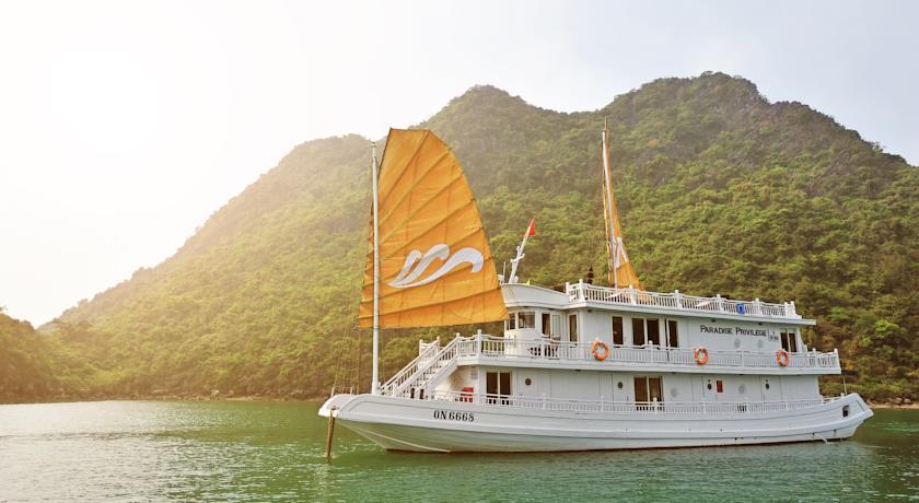 Paradise Privilege Cruise
