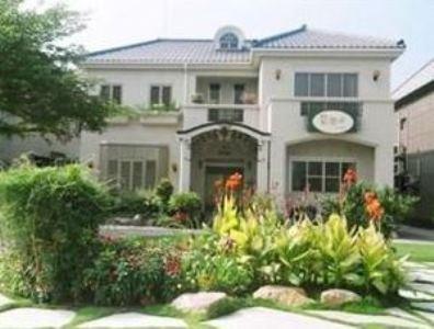 Отель The Dew B&B