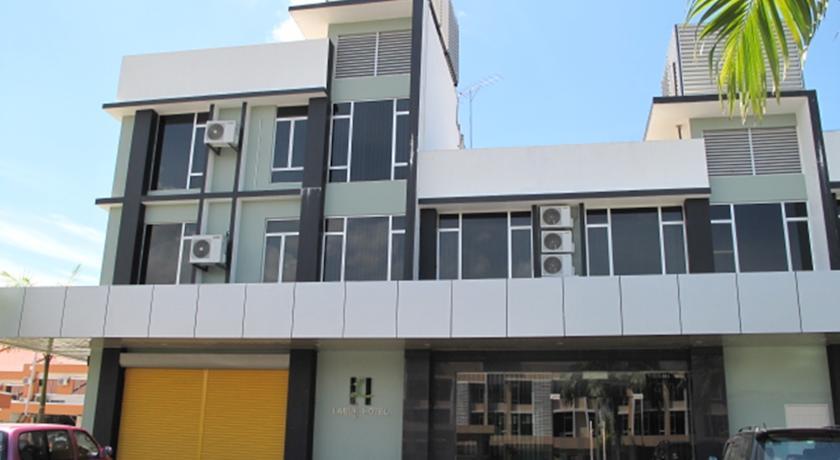 Отель Labuk Hotel