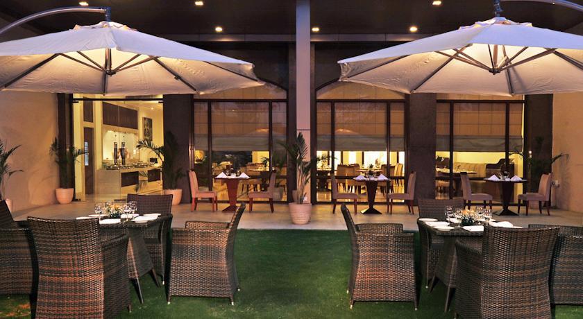 Hotel Haut Monde