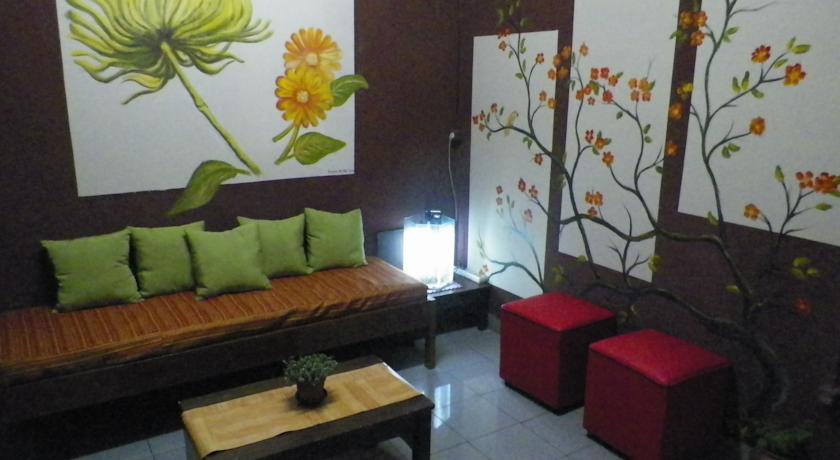 Pinisi Hostel