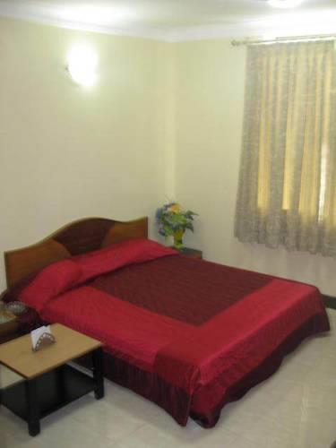 Hotel Manas Residency