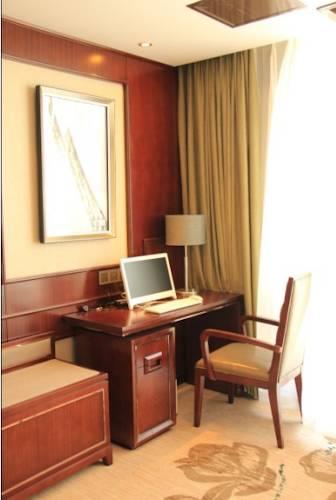 Zhongheng Sandalwood Hotel
