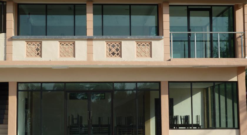 Гостевой дом The Cempaka Beach Resort