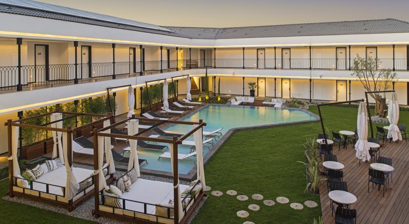 Отель Mola Cunda Hotel