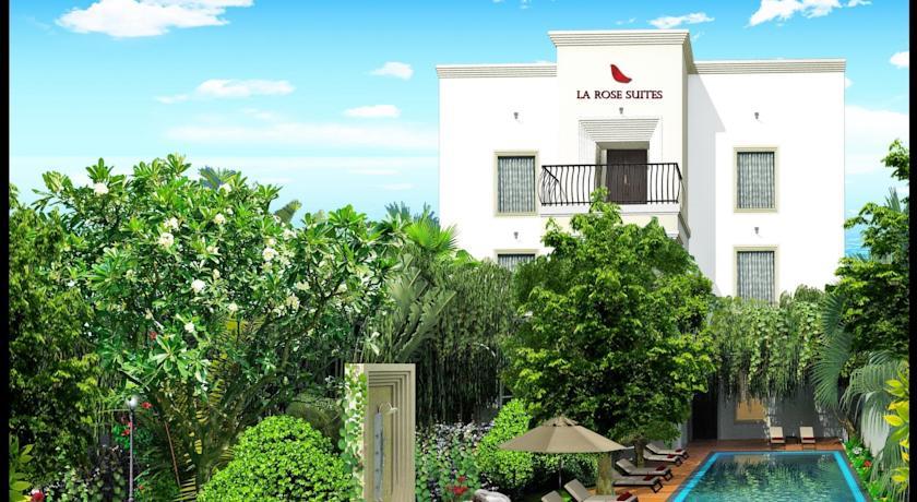 La Rose Suites