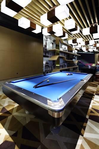 Отель Aloft Dalian