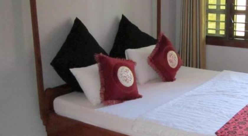 Отель Chaplins Hotel