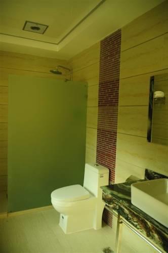 Отель Jiuzhaigou Xian Chi Hotel