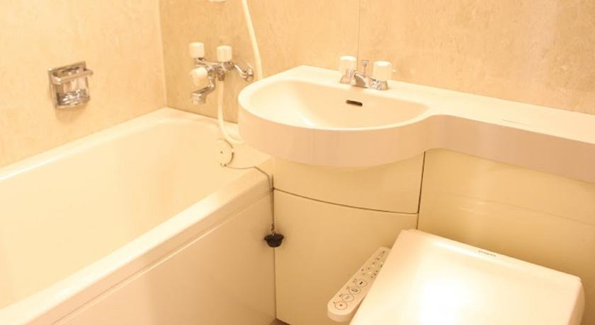 Отель Hotel Livemax Chiba Mihama