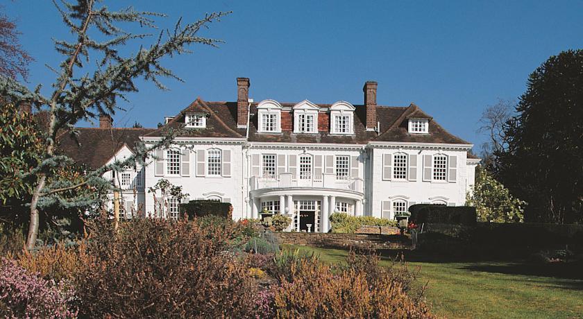 Отель De Vere Venues Gorse Hill