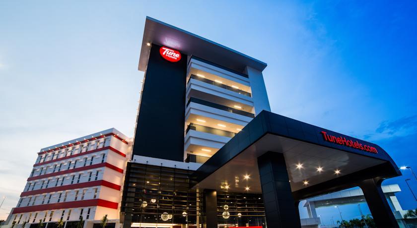 Отель Tune Hotel klia2