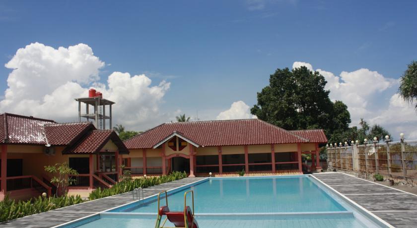 Отель Batu Layar Hotel