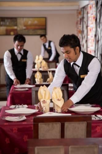 Elegance Castle Hotel
