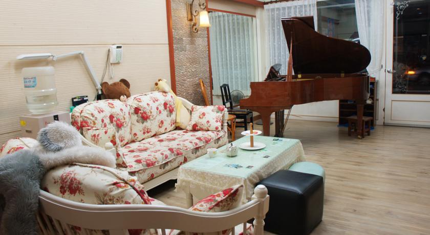 Hualien 5FM Homestay - Jianlin