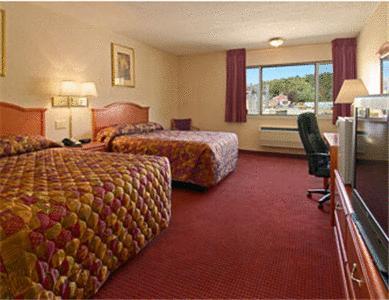 Отель Super 8 Poughkeepsie