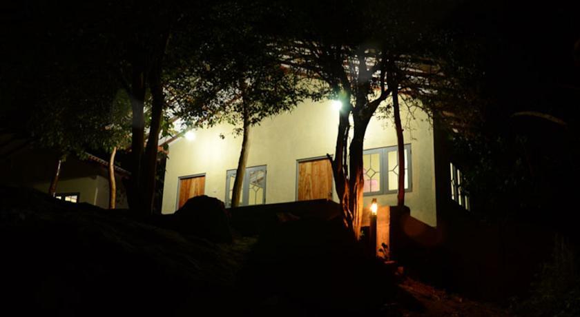 Отель Kuda Oya Cottages