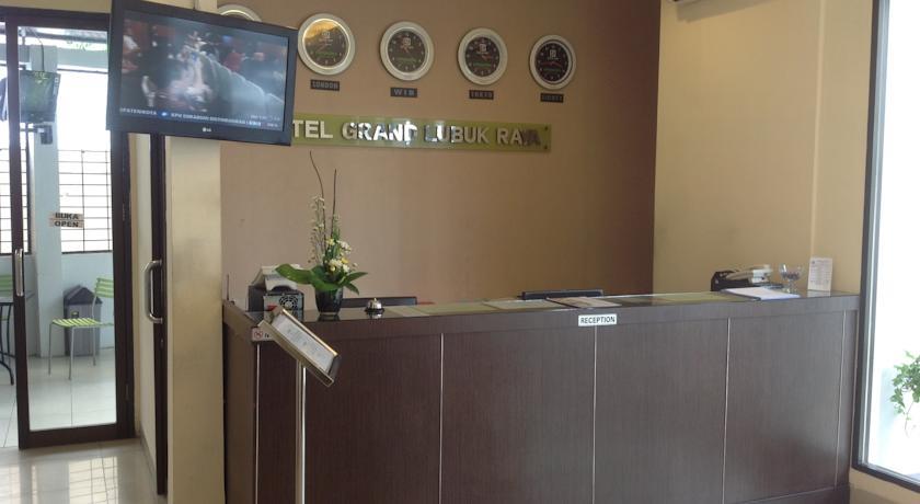 Отель Grand Lubuk Raya Hotel