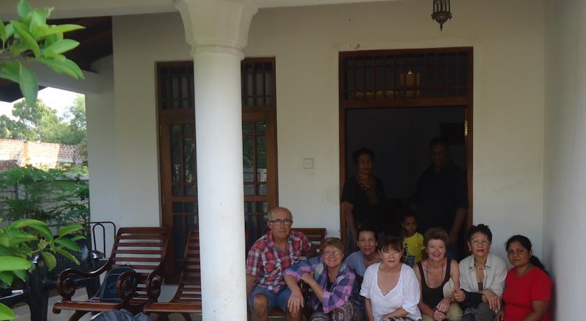 Апартаменты Home Stay