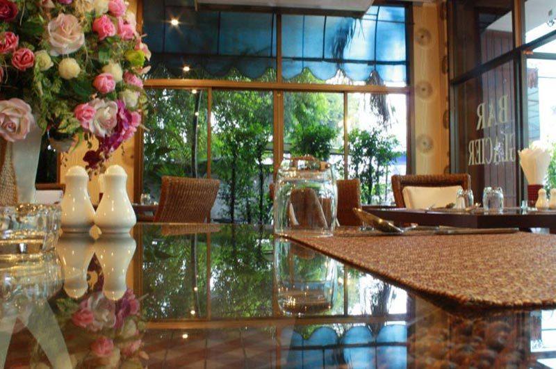 F&B Hotel