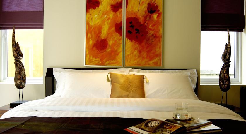 Karon Beach Walk Villa