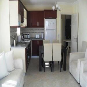 Апартаменты Lakeside Gardens Apartment
