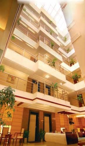 Отель Tara Residency