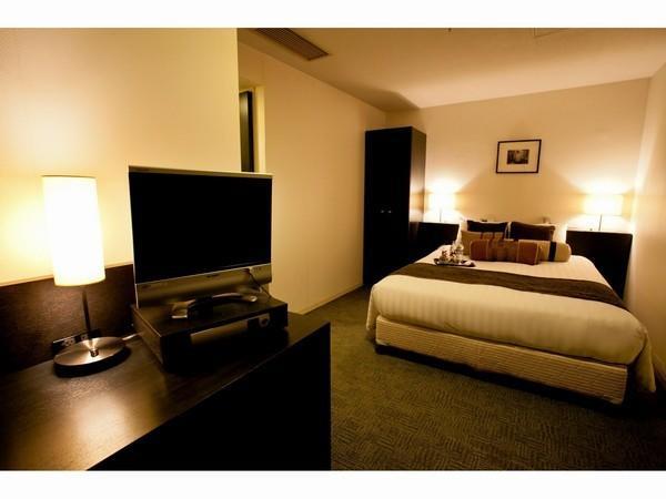 Hamilton Hotel -Black-