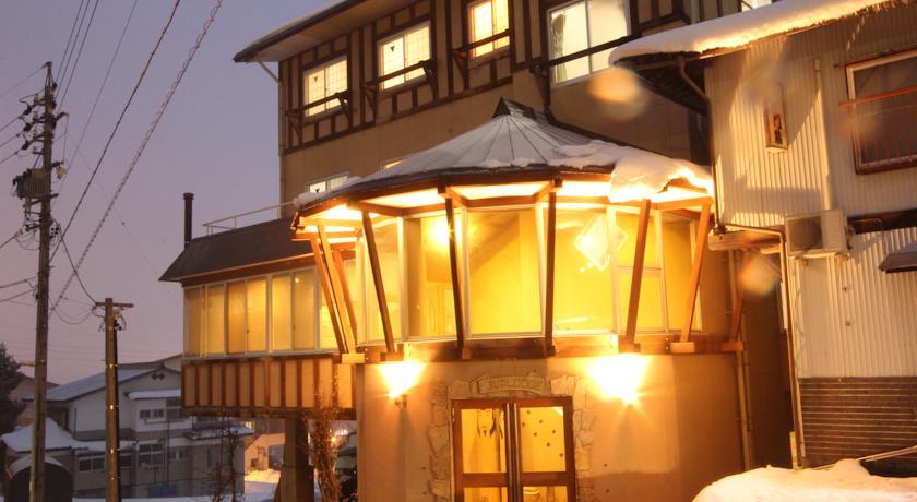 Marunaka Lodge