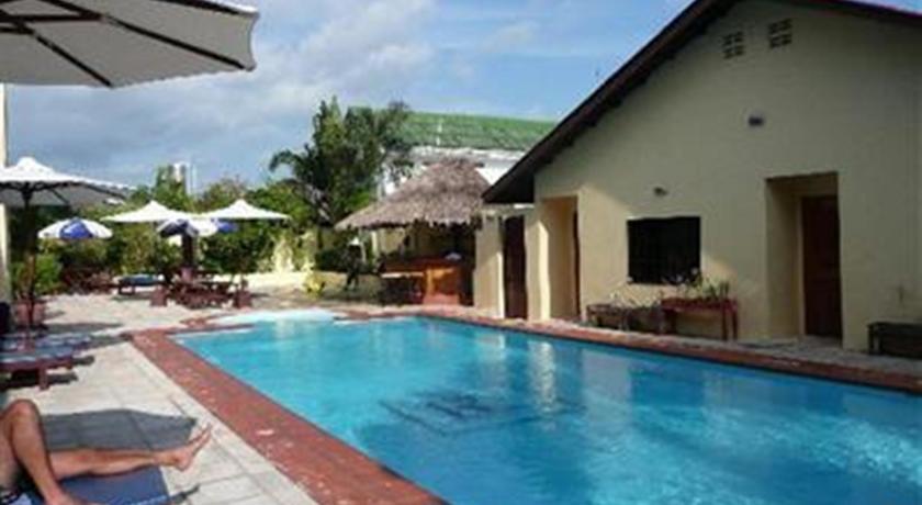 Отель Reef Resort