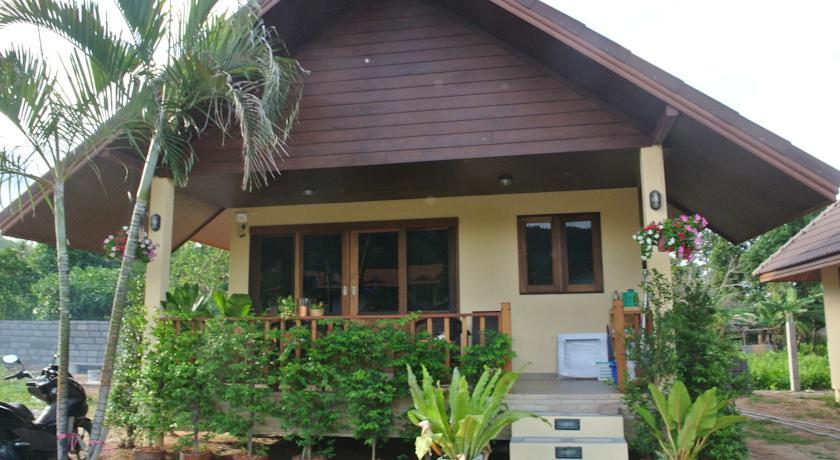 P.F Pool Villas