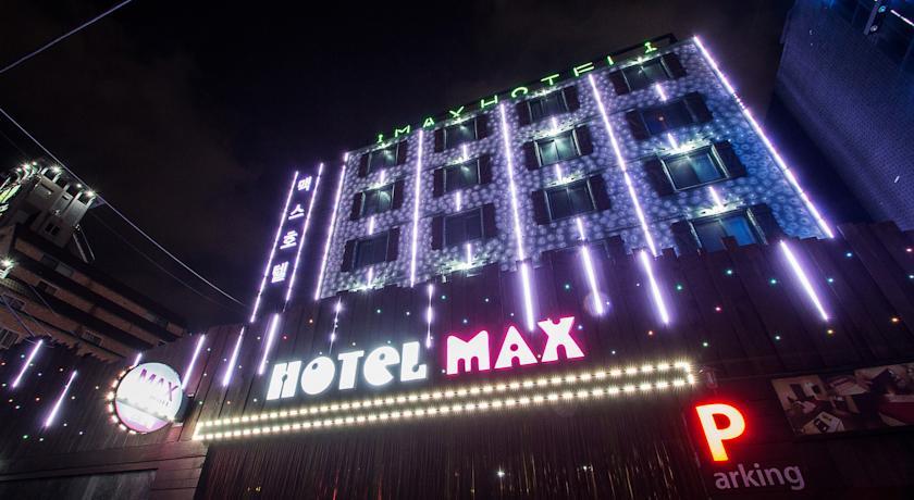 Отель Max Hotel